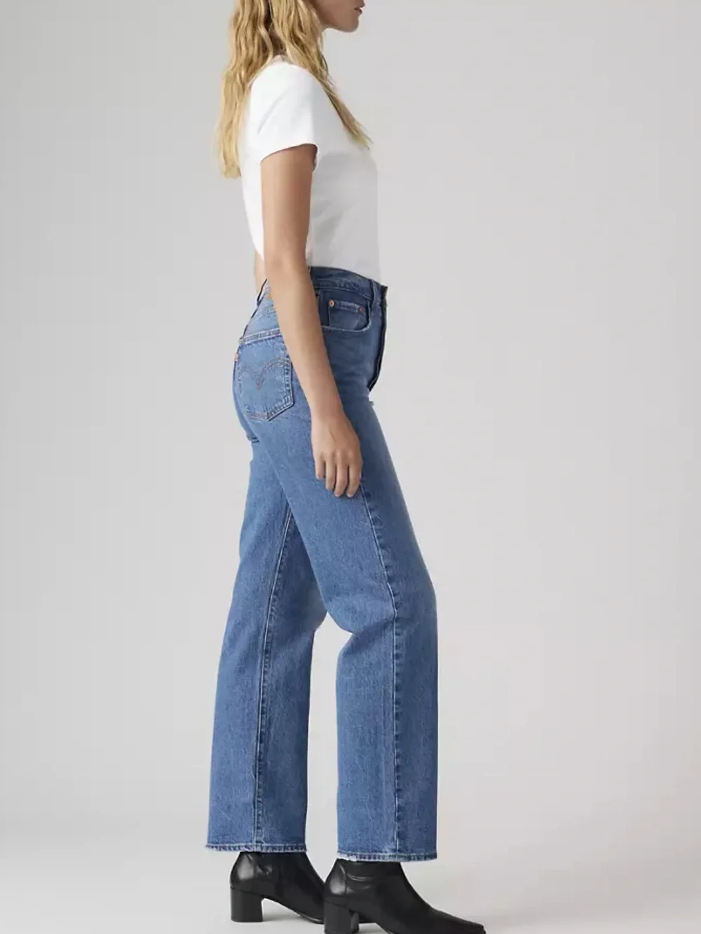 NWT Levi’s Ribcage Straight Ankle Jeans W28 L27 Medium Wash